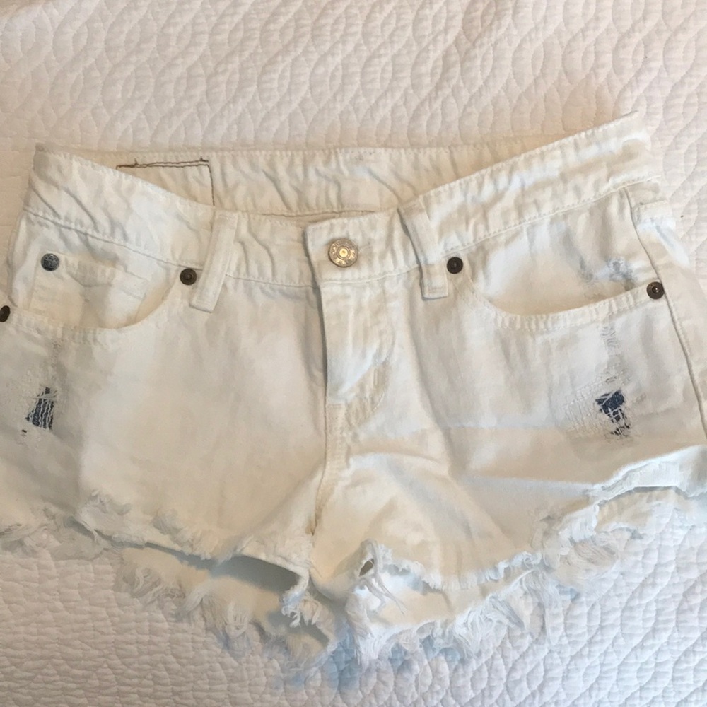 White denim Ralph Lauren shorts